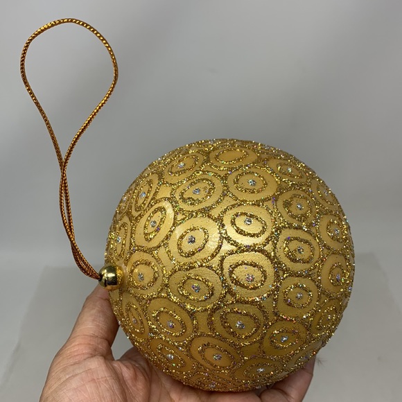Large round gold glitter Christmas tree ornament decoration vintage decor - Picture 13 of 17